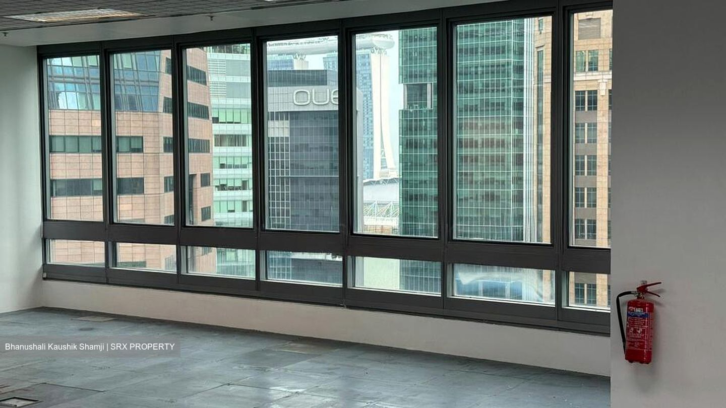 Singapore Land Tower (D1), Office #623046361